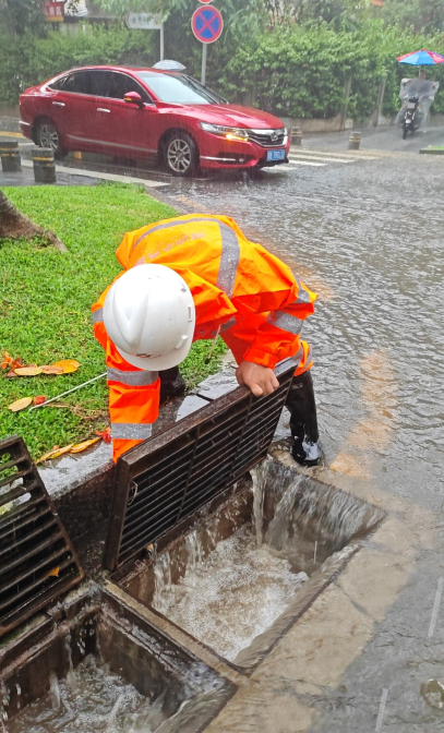 邻水暴雨最新消息，暴雨影响及应对措施